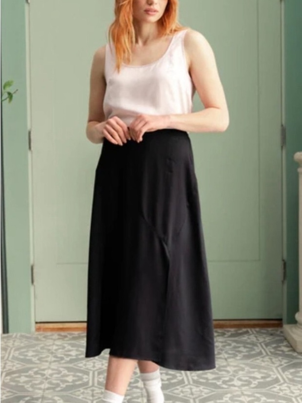 NWT Darling gaze Black A-Line Midi Skirt - size Small